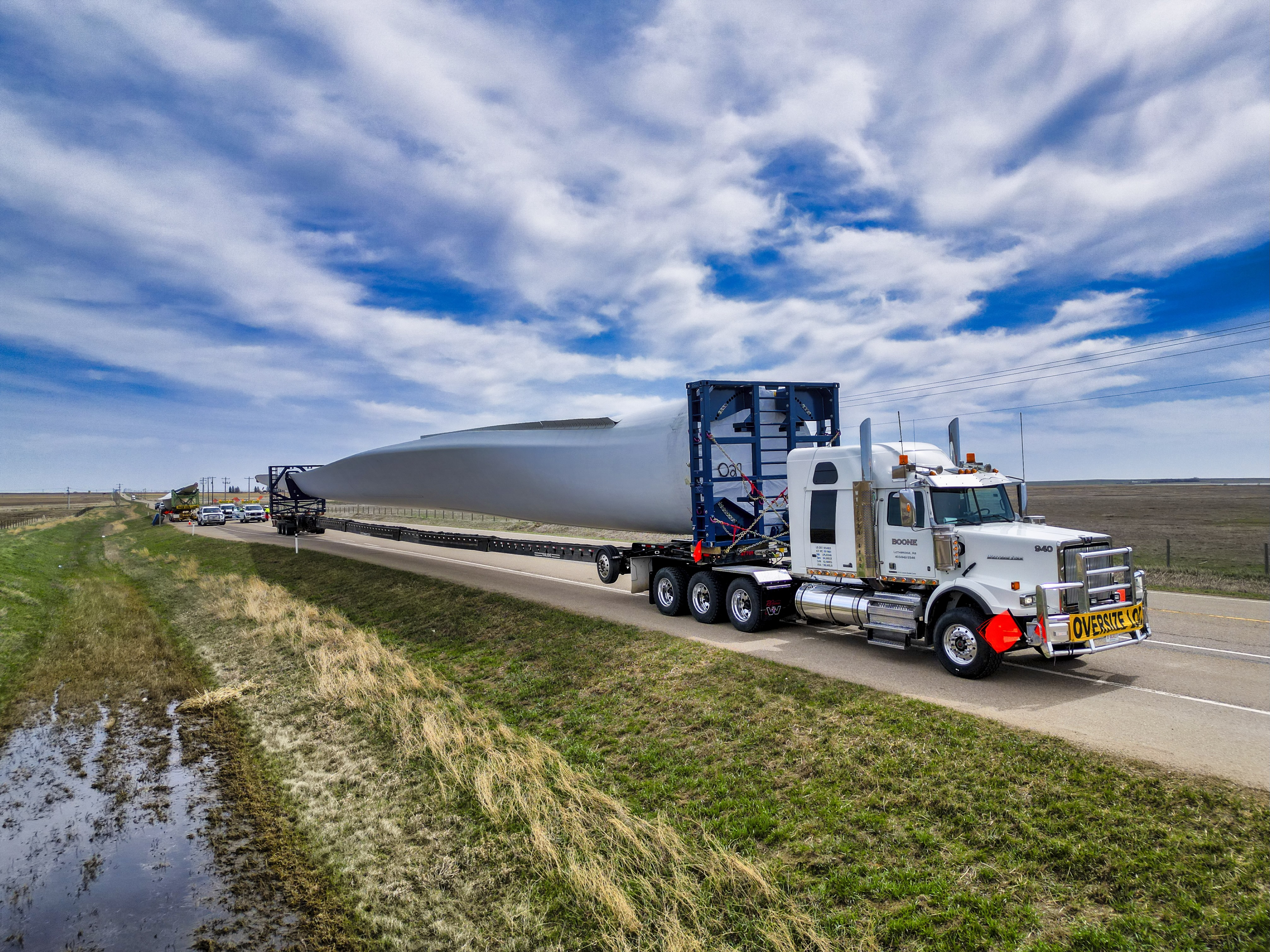 Boone Trucking Hauling a Windmill Blade